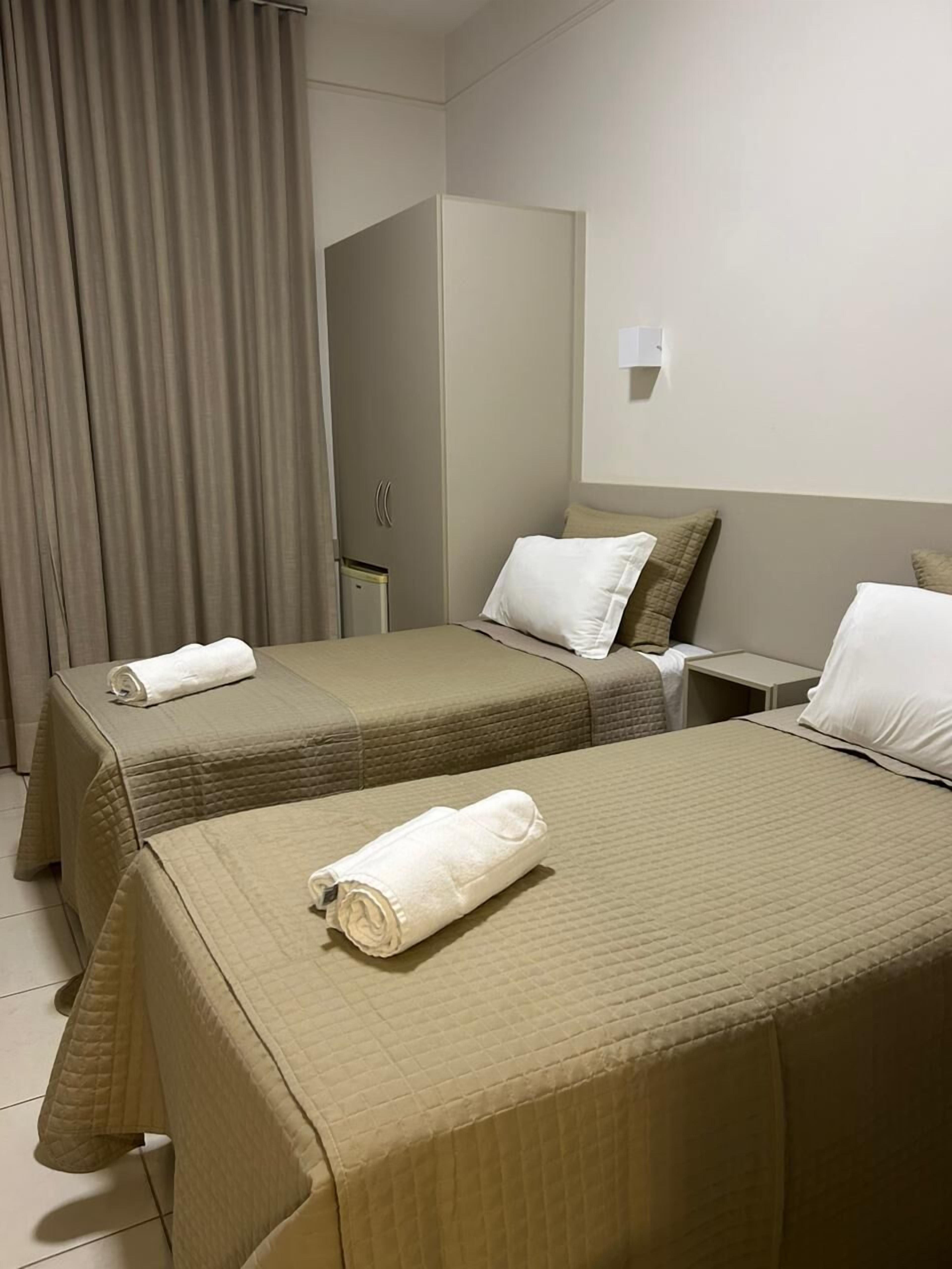 Twin Room, 2 Single Beds | Room amenity