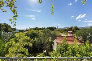 Gemeinsamer Schlafsaal, Nur Frauen, Gemeinschaftsbad, Meerblick | Ausblick vom Zimmer