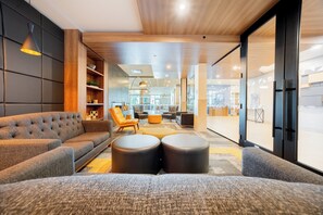 Exterior - Holiday Inn Express & Suites Trois Rivieres Ouest by IHG (Trois-Rivieres)