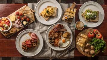 4 restoran, melayani sarapan