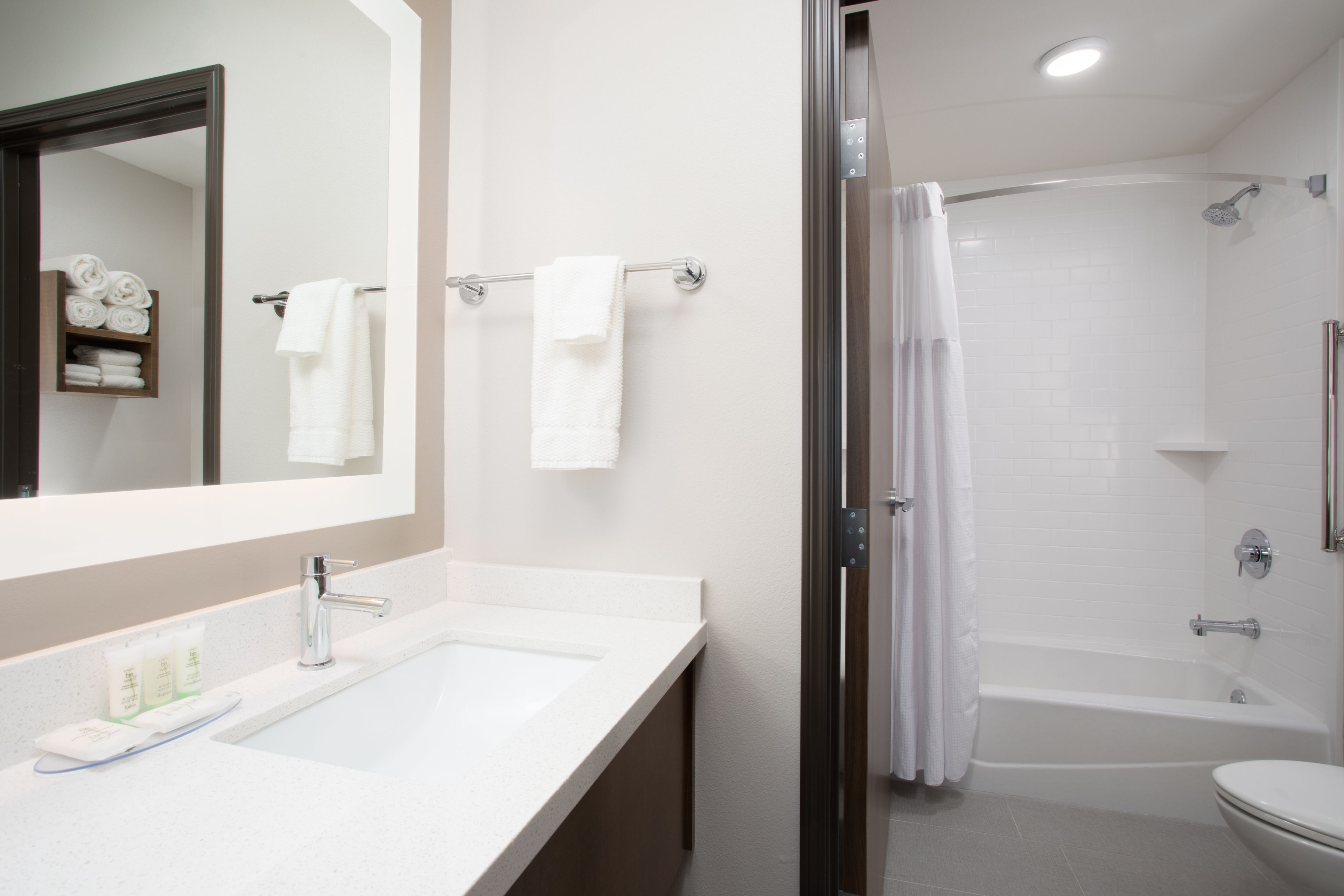 suite, 1 bedroom, kitchen (2 queen beds) | bathroom | combined shower/bathtub, free toiletries, hair dryer, towels