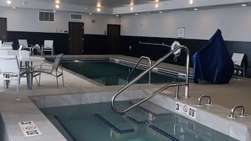 Una piscina techada