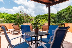 Villa de lujo, planta ejecutiva | Terraza o patio