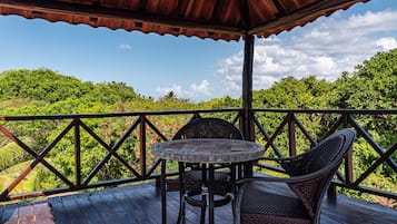 Villa de lujo, piso ejecutivo | Balcón