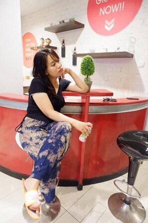 Bar (on property) - News Front One Hotel Surabaya (Sidoarjo)