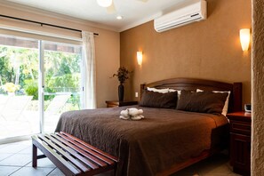 Luxury House, 4 Bedrooms, Private Pool