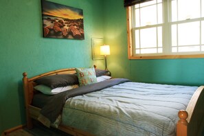 Panoramic Cabin, 2 Bedrooms, Accessible, Ocean View (Diff Location-4819 Old State Rd West) | 1 bedroom, free WiFi - The Netarts Surf Inn (Tillamook)