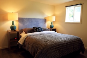 Two Bedroom Full Kitchen #1 | 1 bedroom, free WiFi - The Netarts Surf Inn (Tillamook)