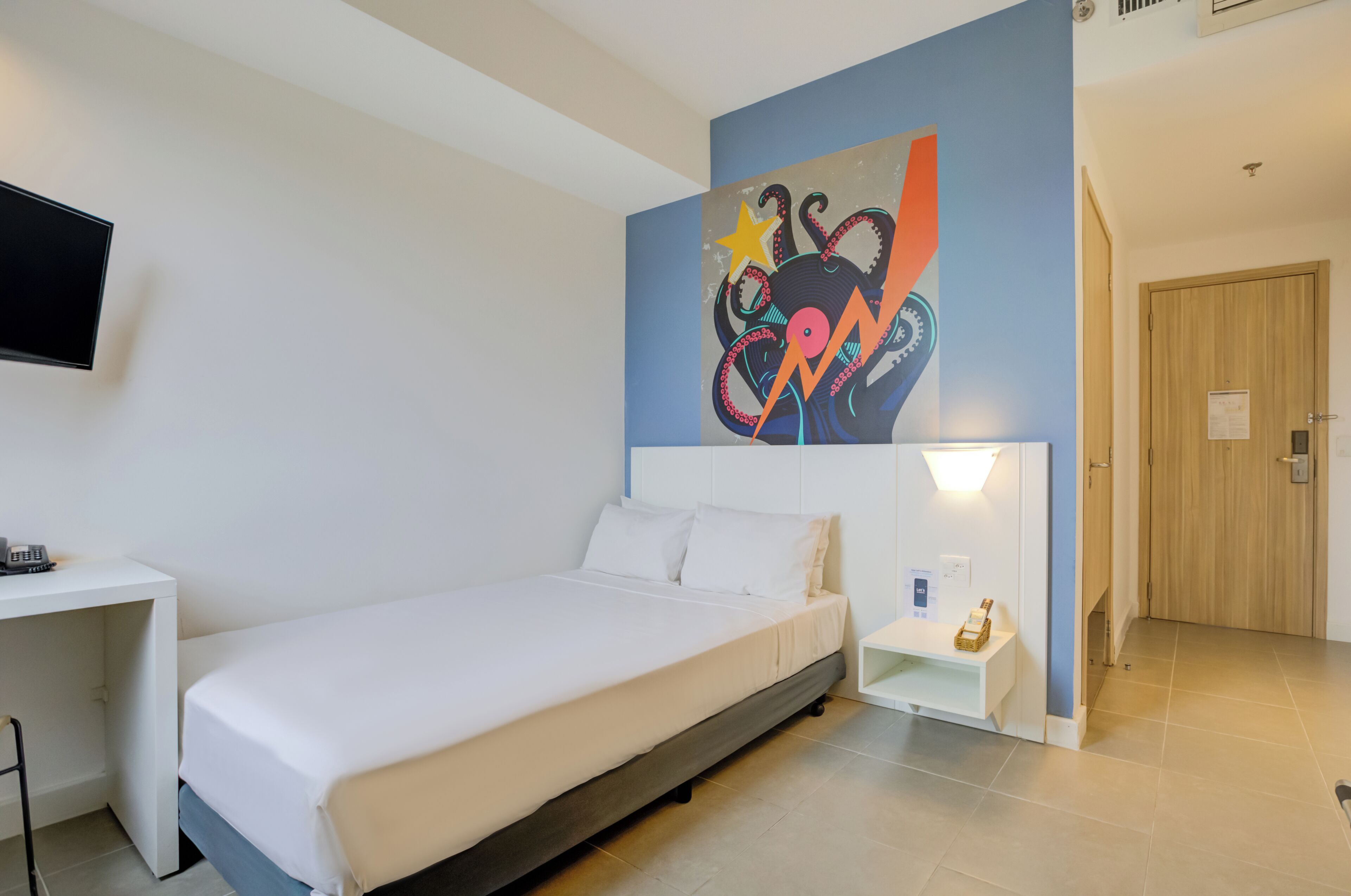 quarto casal standard adaptado | minibar, in-room safe, desk, blackout curtains