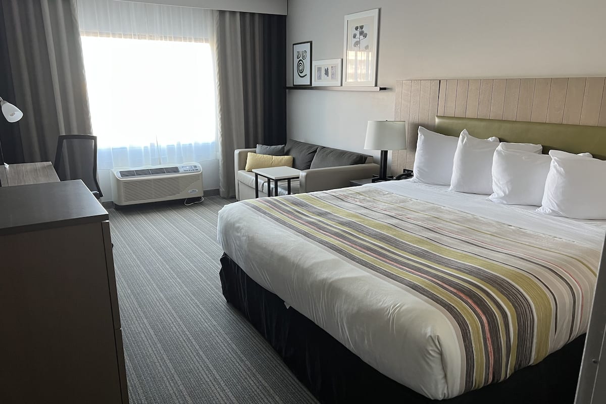 1 bedroom, blackout curtains, soundproofing, iron/ironing board