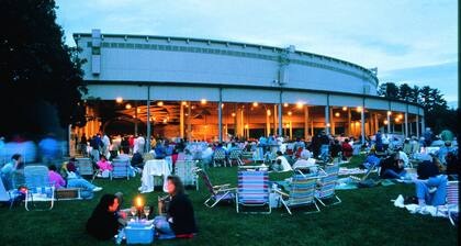 Kaunis yksityinen omaisuus w / Pool & More! Erityinen ja täydellinen perhe / ystävät!