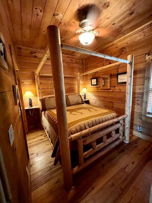 3 bedrooms, iron/ironing board, travel crib, WiFi