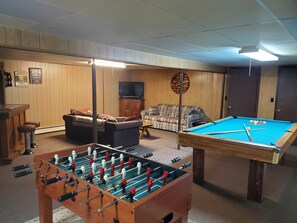 TV, DVD player, table football, books - Relax at Hilltop Cottage - By Lake Margrethe "Dog Friendly & has a Game Room!!" (Grayling)
