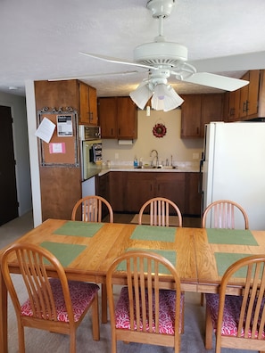 Dining - Relax at Hilltop Cottage - By Lake Margrethe "Dog Friendly & has a Game Room!!" (Grayling)