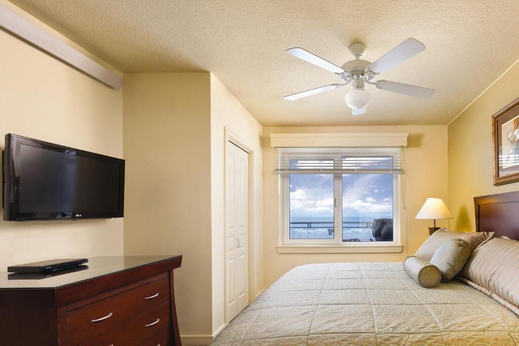 Suite, 3 Bedrooms, Partial Ocean View | 1 bedroom, in-room safe, iron/ironing board, free cribs/infant beds