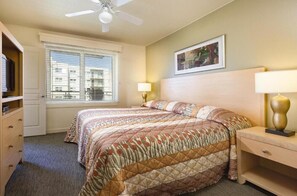 1 bedroom, in-room safe, iron/ironing board, free cribs/infant beds - Luxury Vacation Condos at Seaside Oceanfront Resort (Seaside)
