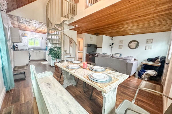 lots of natural light and plenty of room to dine and entertain indoors and out.