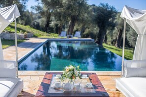 Udendørs pool, infinity-pool