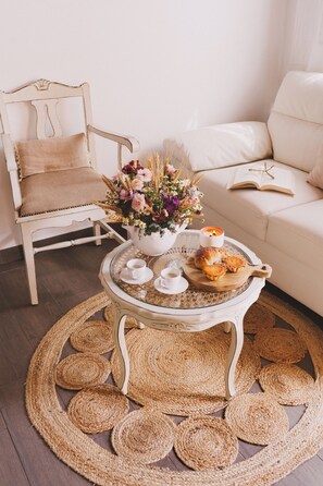 TV connectée, jeux vidéo, lecteur de DVD, jouets