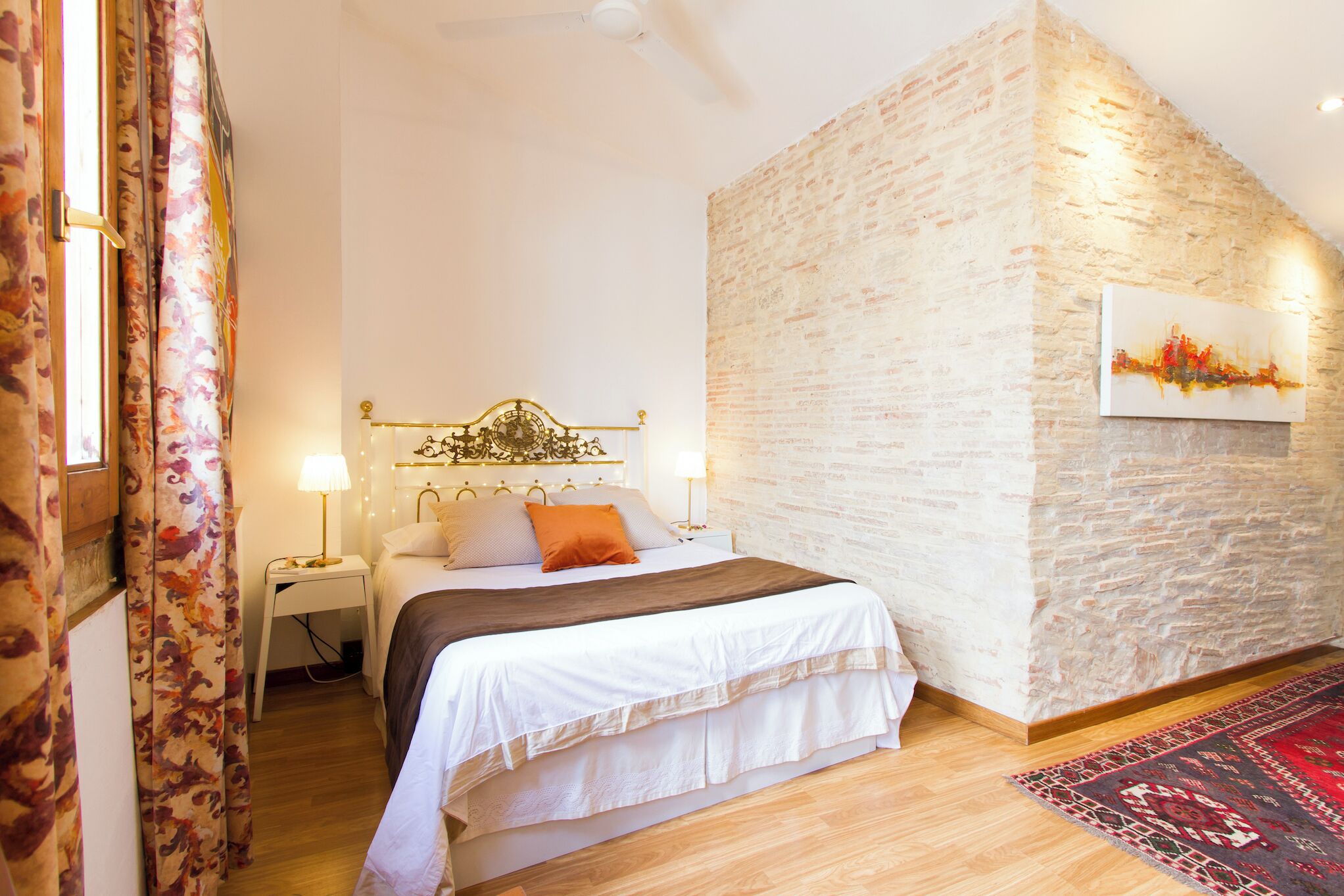 2 bedrooms, in-room safe, desk, iron/ironing board