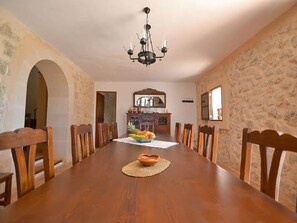 Dining - Farmhouse in Mallorca with Pool & Views (Villafranca de Bonany)