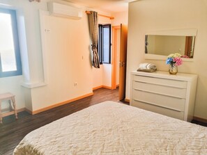 2 Schlafzimmer, Bügeleisen/Bügelbrett, WLAN, Bettwäsche