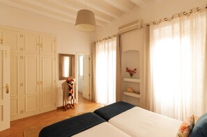 3 bedrooms, iron/ironing board, travel crib, WiFi - GIRALDA HOUSE (Prime location, private terrace with views to the Giralda, WIFI) (Sevilla)