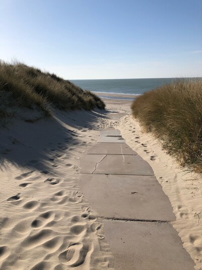Modern apartment 200m from the sandy beach in Westkapelle near Domburg North Sea NL