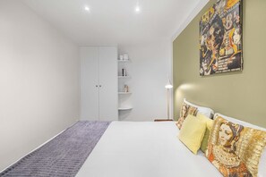 1 dormitorio, tabla de planchar con plancha, wifi gratis y ropa de cama