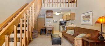 Cuivre Mtn - CJ309. Centre Village, vue sur montagne, meilleur rapport qualité / prix pour les pistes de ski !!