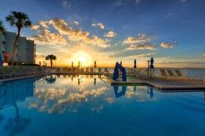 Pool - Waterfront Oasis ⚡ Near Lightning & Bucs Games (Tampa)