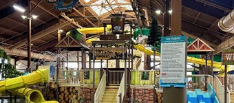 The Cove of Lake Geneva, Private Luxury Suite, Pool View & Exclusive Offers