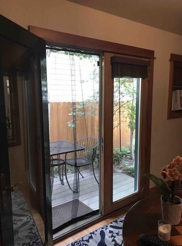 Cozy quite private Aspen Studio 