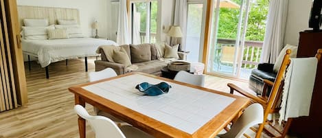 1 soverom, strykejern/-brett, reiseseng for barn og wi-fi