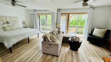 1 bedroom, iron/ironing board, travel crib, WiFi