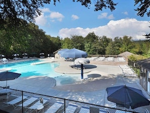 Piscine extérieure, piscine chauffée
