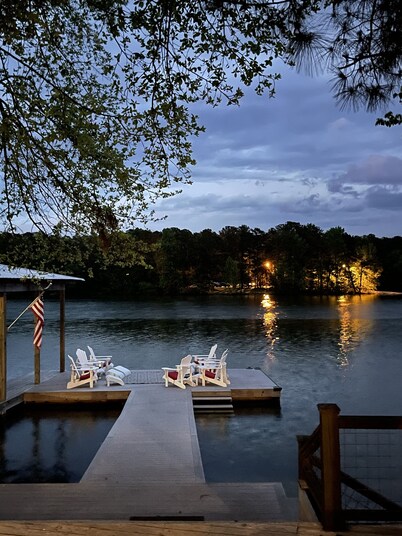 The Bayou Lodge 11 br 9 ba is great for family gathering & conferences !