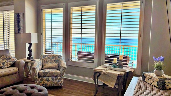 Smart TV, video games, DVD player - Gorgeous 2 Bedr Unit; Great Balc views; Beach Srvc Incl; Renting for 2026! (Panama City Beach)