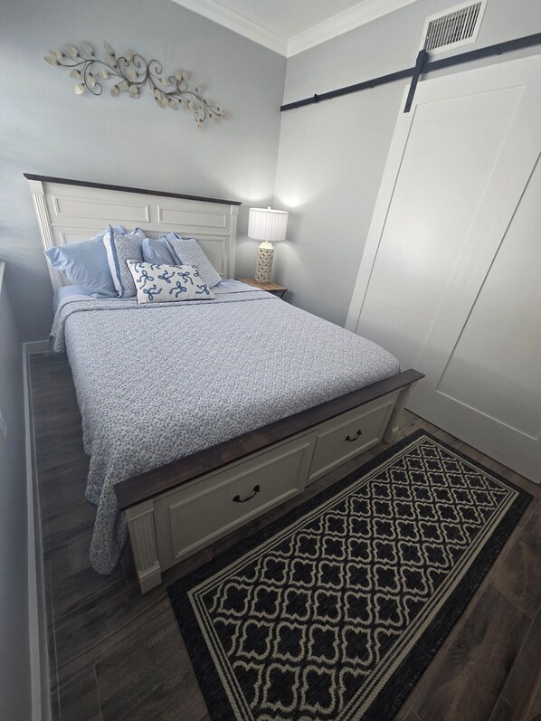 2 bedrooms, iron/ironing board, travel crib, free WiFi