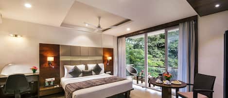 In-room safe, desk, soundproofing, rollaway beds