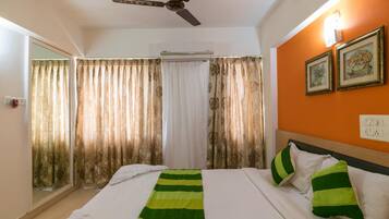 Premium bedding, minibar, in-room safe, desk