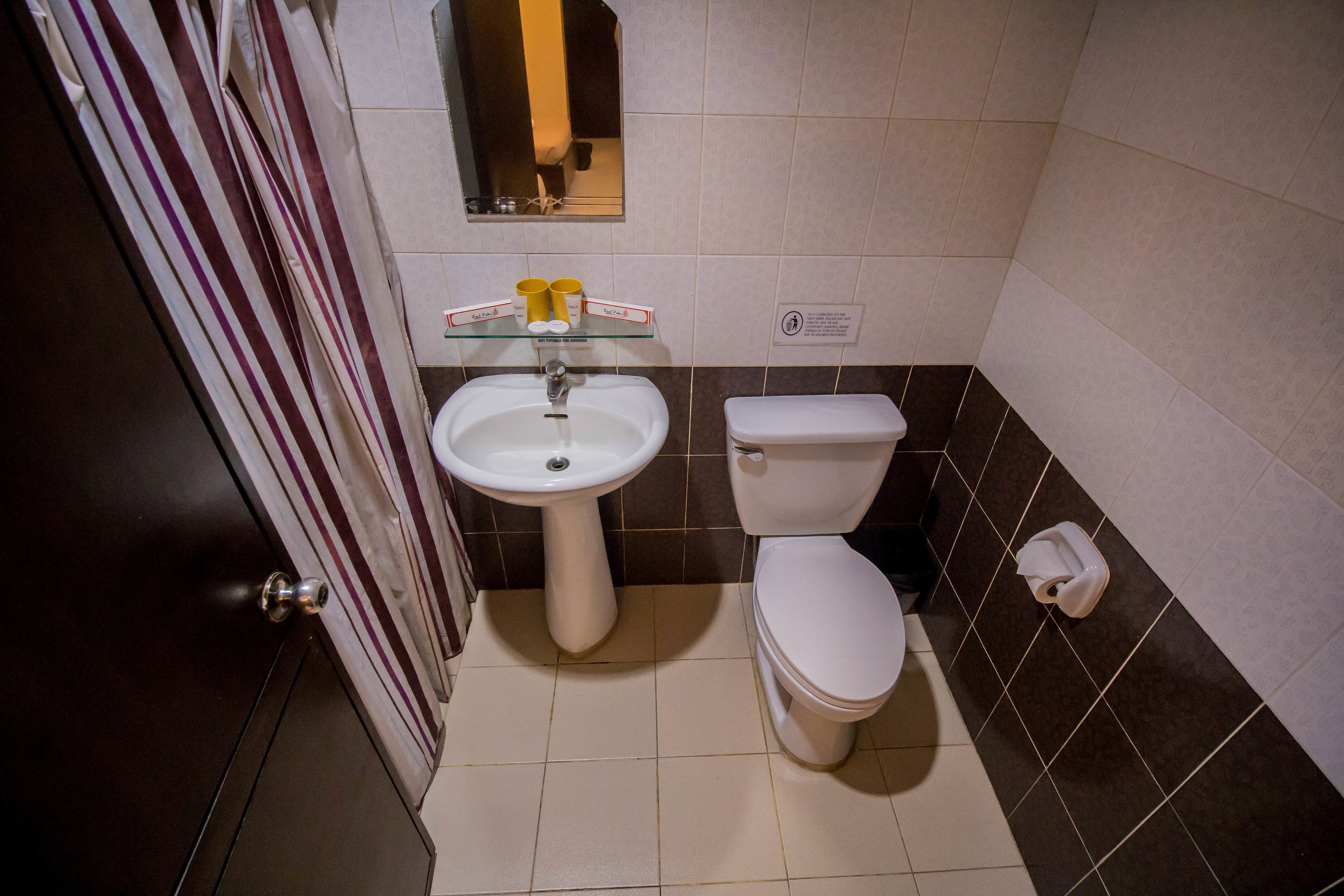 comfort twin room, 2 single beds | bathroom | shower, free toiletries, hair dryer, towels