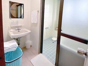 Basic Apartment, 6 Bedrooms | Bathroom | Separate bathtub and shower, free toiletries, towels - azami7 (Miyakojima)
