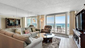 Standard Condo, 3 Bedrooms, 2 Bathrooms, Beachfront | Iron/ironing board, free WiFi, bed sheets