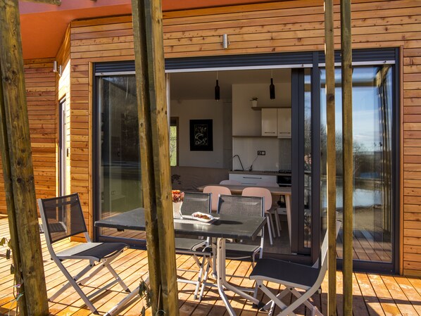 Nhà di động Deluxe, 2 phòng ngủ, 2 phòng tắm, quang cảnh hồ | Ban công