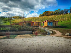 Mặt tiền nơi lưu trú