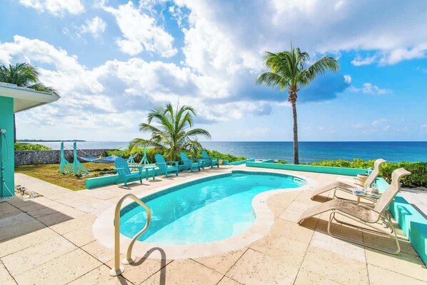 Blue Vista Villa Oceanfront Pool