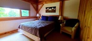3 bedrooms, iron/ironing board, WiFi, bed sheets - Stunning Post And Beam, Ski-in/Ski-Out Birchwood Penthouse. (Carrabassett Valley)