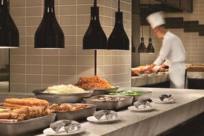 Desayuno buffet (CNY 80 por persona)