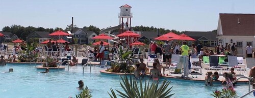 Coastal Club * 6BR Beach House * 18218 * in Lewes DE w 4 Baths!